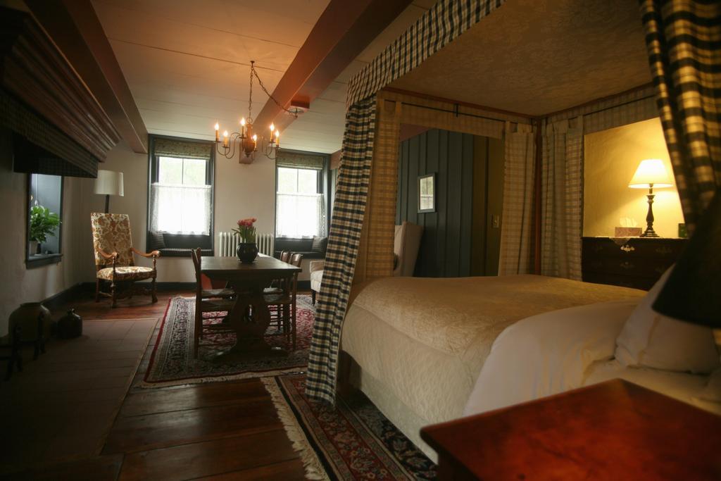 The Stone House Bed And Breakfast Hurley Номер фото